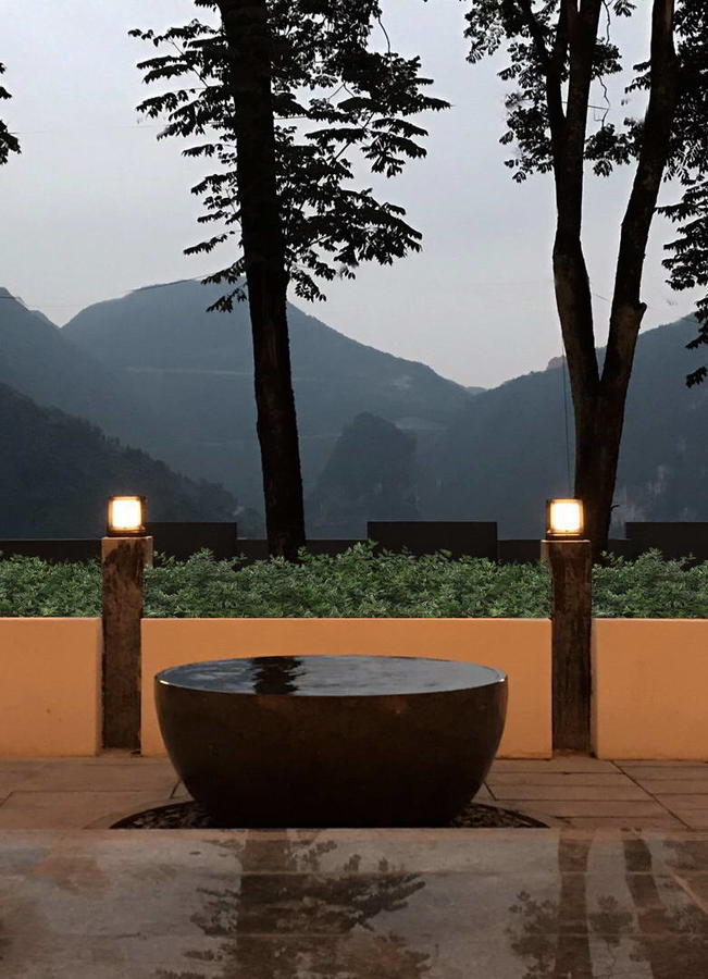 思丽设计作品丨清山碧水度假酒店 隐于大峡谷云海仙境上的山水画卷